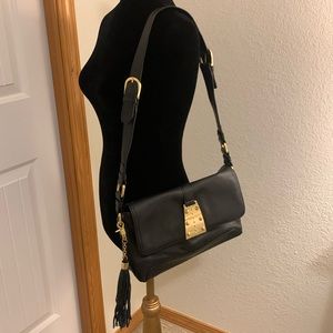 Vince Camuto shoulder purse